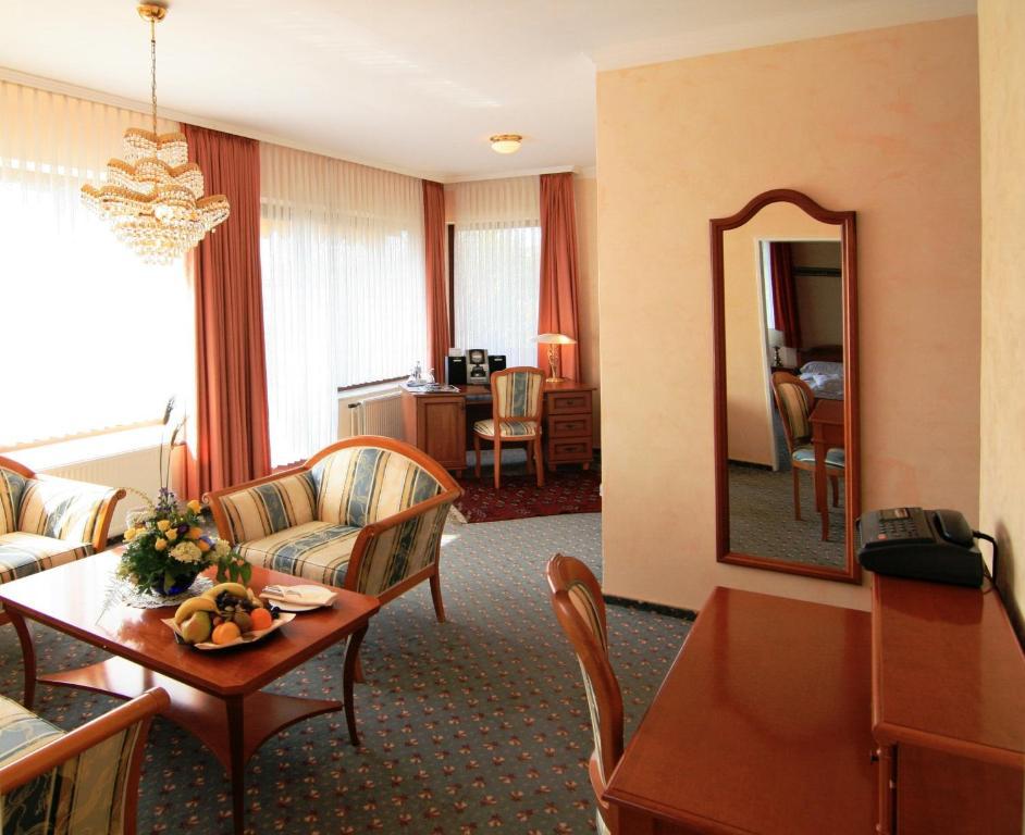 Parkhotel Maasberg Bad Sobernheim Oda fotoğraf